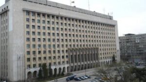Grav incident la Ministerul Transporturilor. Un lift cu mai multe persoane în cabină a căzut în gol